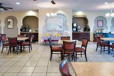 هتل Econo Lodge