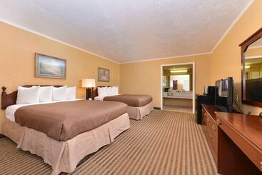 酒店 Executive Plus Inn And Suites