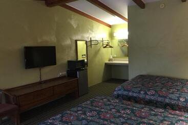 هتل Family Budget Inn Harrison