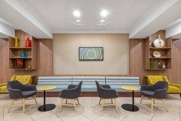 هتل Holiday Inn & Suites Pittsfield Berkshires, An Ihg