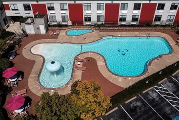 هتل Spark By Hilton Hummelstown Hershey