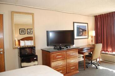 هتل Inn At The Convention Center