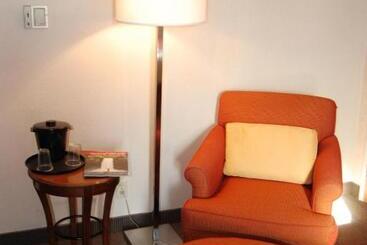 هتل Inn At The Convention Center