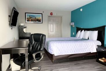هتل Knights Inn Nashville