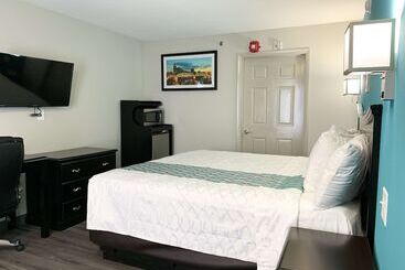 هتل Knights Inn Nashville