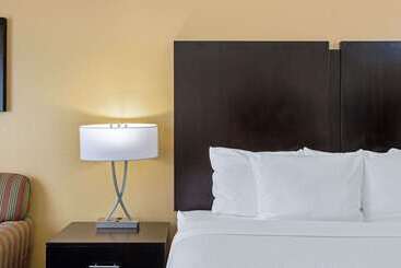 هتل La Quinta Inn By Wyndham Berkeley