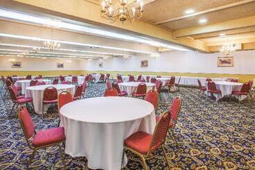 هتل La Quinta Inn By Wyndham Berkeley