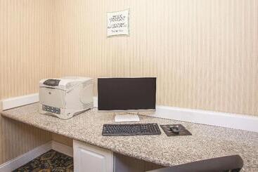 هتل La Quinta Inn By Wyndham Berkeley