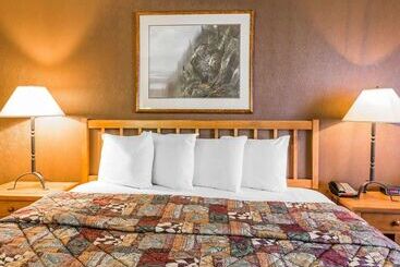 Отель Quality Inn Pagosa Springs
