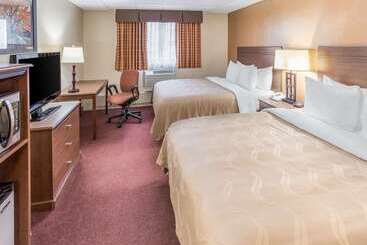 هتل Quality Inn & Suites Downtown