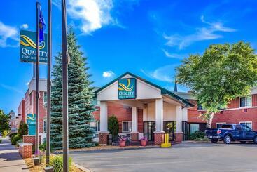 هتل Quality Inn & Suites Downtown