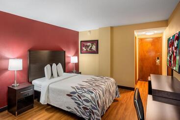 فندق Red Roof Inn Des Moines