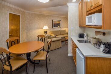 هتل Sfo El Rancho Inn Surestay Collection By Best Western