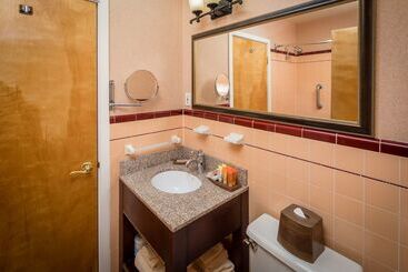 هتل Sfo El Rancho Inn Surestay Collection By Best Western
