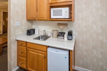 هتل Sfo El Rancho Inn Surestay Collection By Best Western