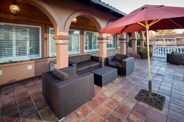 هتل Sfo El Rancho Inn Surestay Collection By Best Western
