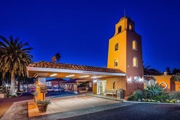 هتل Sfo El Rancho Inn Surestay Collection By Best Western