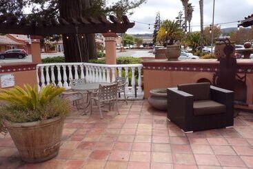 هتل Sfo El Rancho Inn Surestay Collection By Best Western