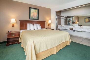 هتل Travelodge By Wyndham Great Falls