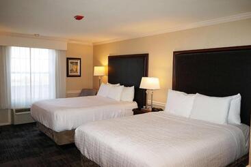 فندق Wingate By Wyndham Bellingham Heritage Inn
