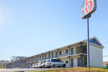 Motel 6 Mechanicsburg