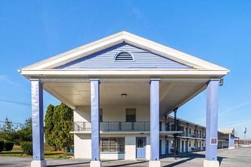 Motel 6 Mechanicsburg