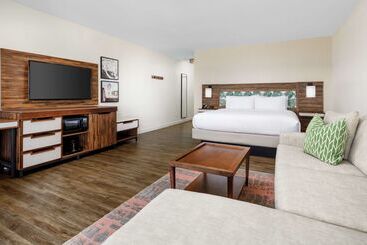 استراحتگاه Hampton Inn Key West Fl