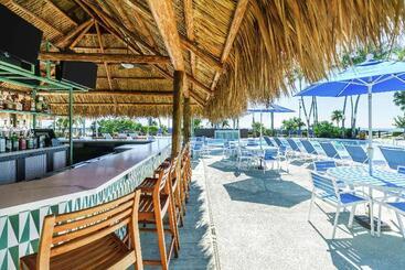 استراحتگاه Hampton Inn Key West Fl
