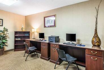 هتل Clarion   Cincinnati North