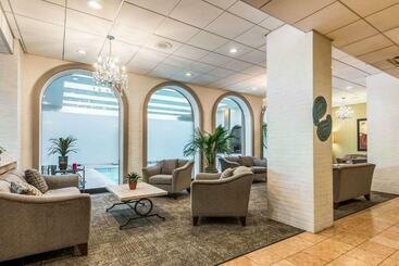 هتل Clarion   Cincinnati North
