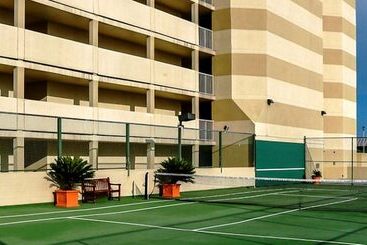 هتل Beach Quarters Resort