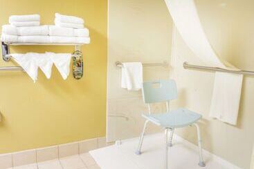 هتل Best Western Kiva Inn