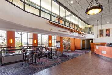 هتل Best Western Plus Dakota Ridge