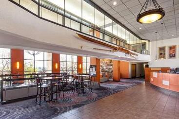 هتل Best Western Plus Dakota Ridge