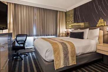 هتل Best Western Plus Milwaukee West
