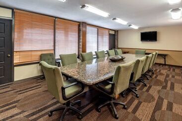 هتل Best Western Plus Saddleback Inn And Conference Center