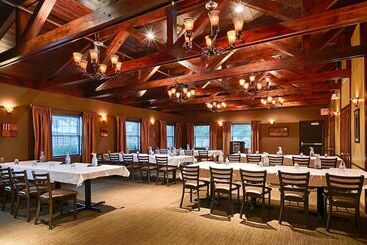 هتل Best Western Plus Steeplegate Inn