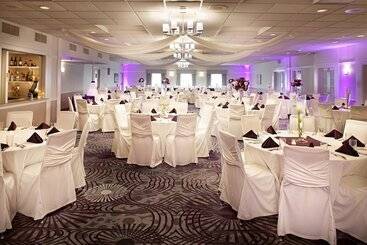هتل Best Western Plus Steeplegate Inn