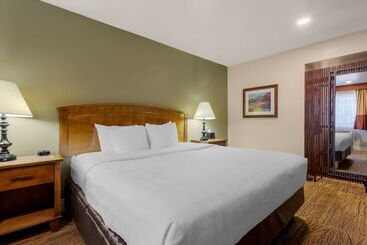 هتل Best Western Red Hills