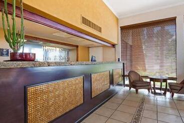 هتل Best Western Royal Sun Inn & Suites