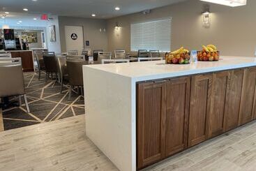 هتل Best Western Town House Lodge