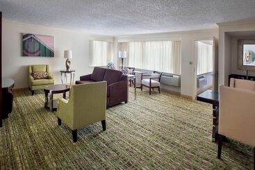 هتل Boston Marriott Peabody