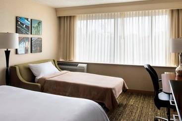 هتل Boston Marriott Peabody