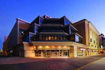 هتل Caesars Atlantic City Resort & Casino