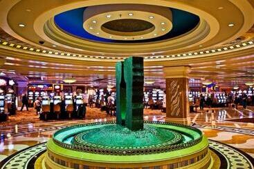 هتل Caesars Atlantic City Resort & Casino