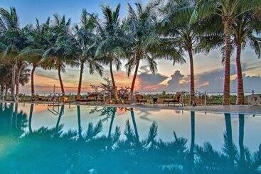 هتل Carillon Miami Wellness Resort