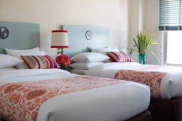 Found Hotel Carlton, Nob Hill