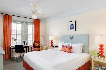 Found Hotel Carlton, Nob Hill