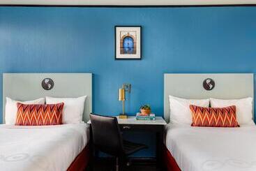 Found Hotel Carlton, Nob Hill