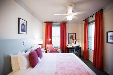 Found Hotel Carlton, Nob Hill